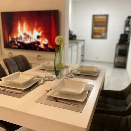 Business Suite 04 Mit Netflix Premium & Parkplatz, Zentral Zu Audi & Schwarz Gruppe With Fussbodenheizung Bad Friedrichshall Buitenkant foto